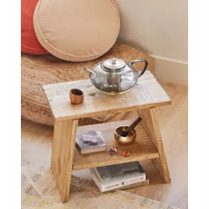 MESA AUXILIAR THYONEMADERA RECUPERADA. 42 X 37,5 X 24 CM