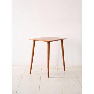 MESA DE CENTRO ESCANDINAVA, AÑOS 60 COLOR MARRÓN, CANELA