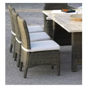 Silla de comedor para jardín en Ratán RIVIERA